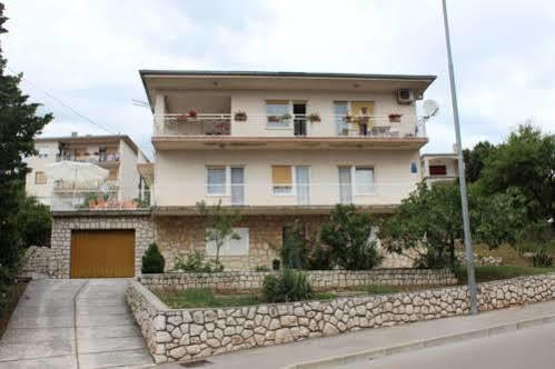 Apartment Vanda Novi Vinodolski Buitenkant foto