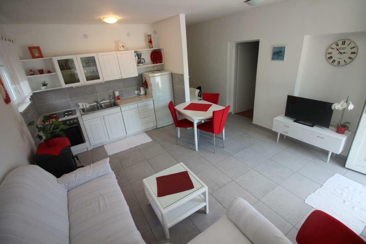 Apartment Vanda Novi Vinodolski Buitenkant foto